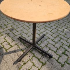 Cocktail Table : Short Pipe